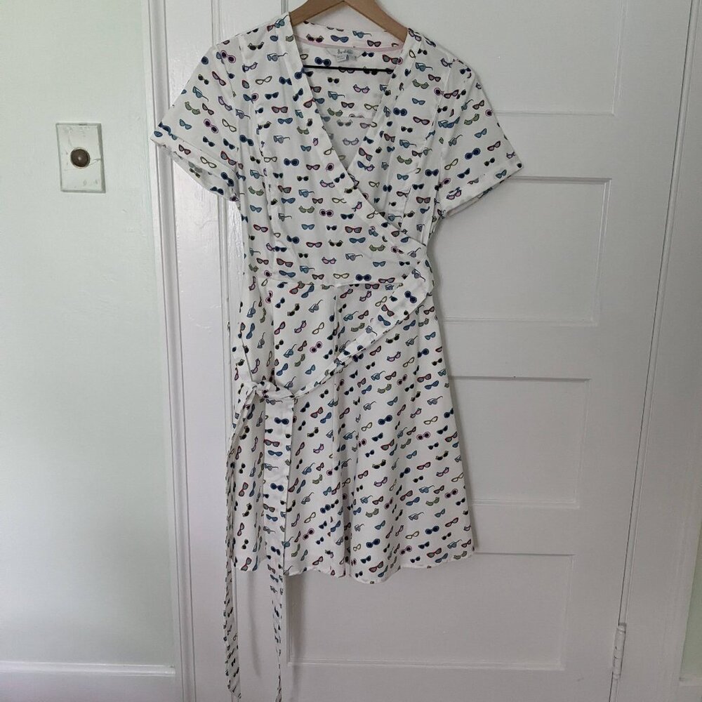 Boden White Wrap Dress with Multicolor Sunglasses Print